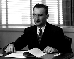 Саймон Ramo.jpg