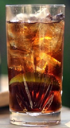 Файл:Горячий поцелуй (коктейль).jpg