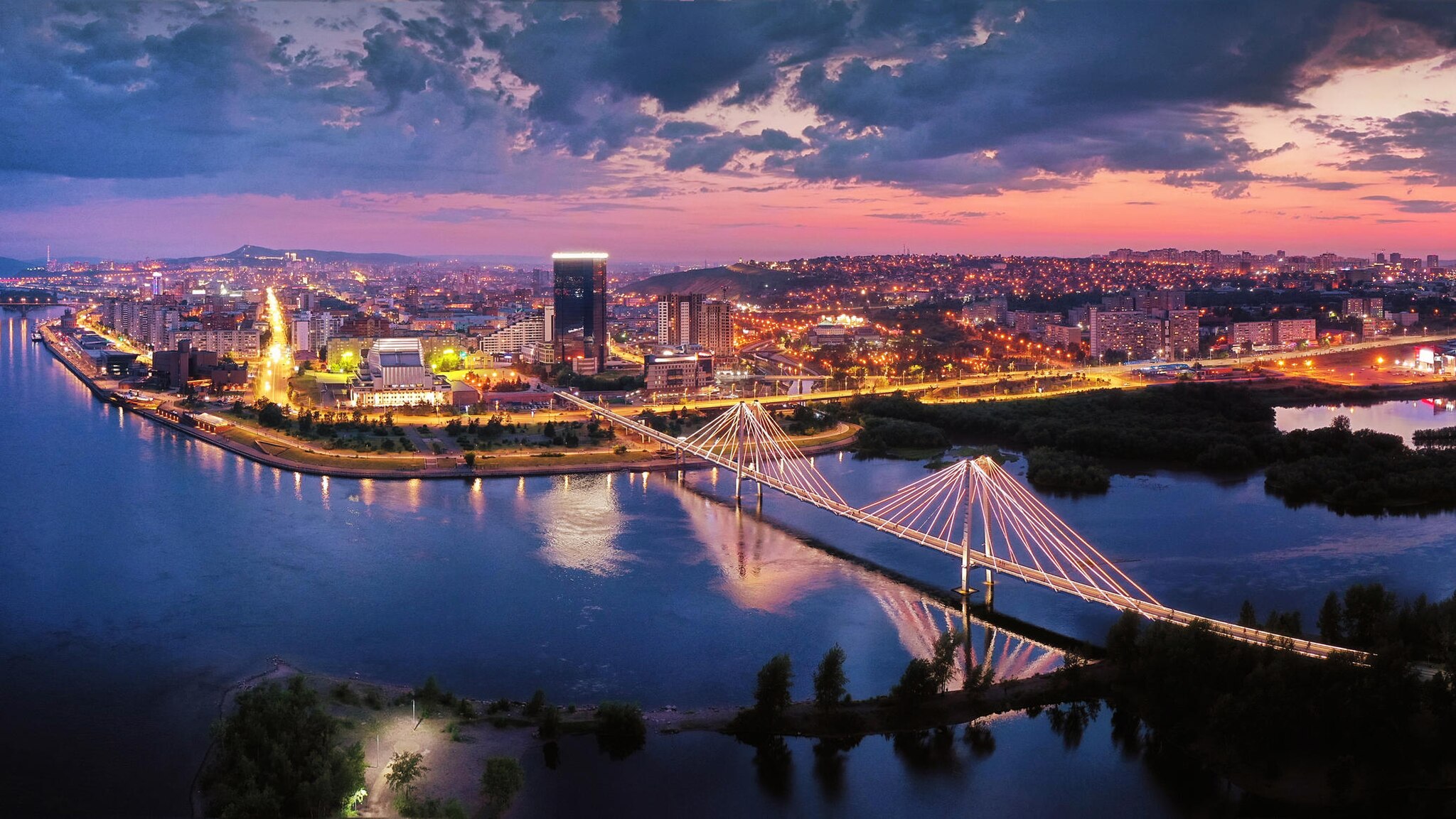 Стрелка. Вантовый мост