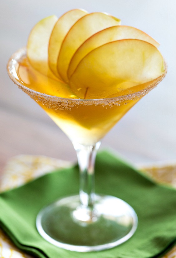 Файл:Пряное Яблоко (коктейль).jpg