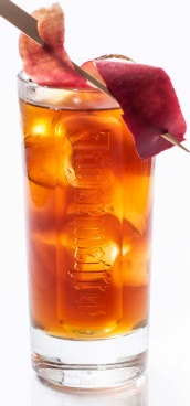 Яблочный Егерь (коктейль).jpg