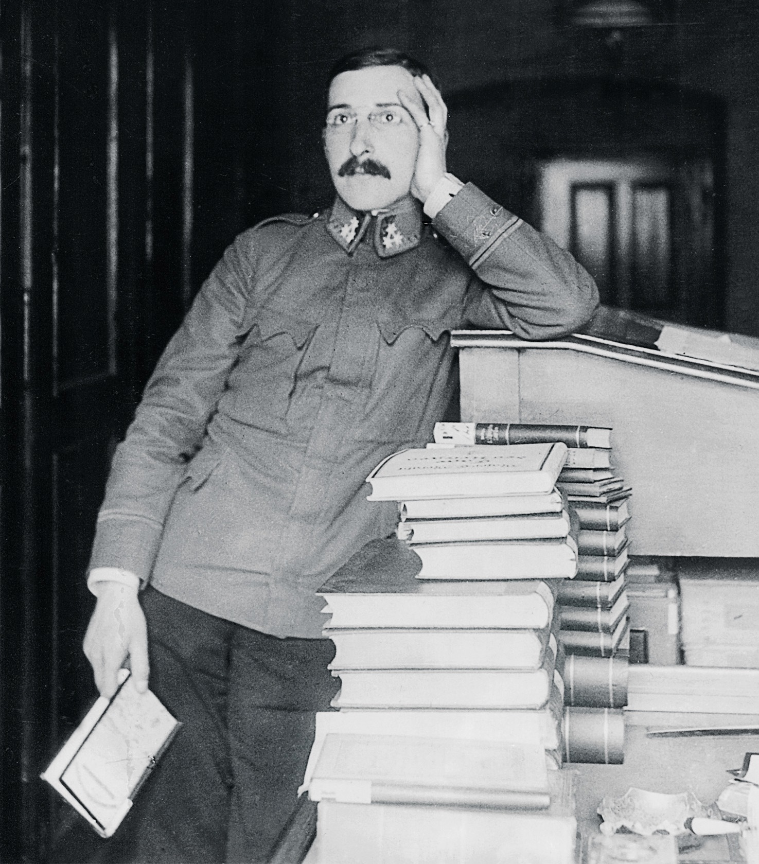 3 zweigimwrkriegsarchiv.jpg