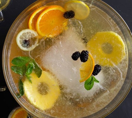 Файл:Пунш из шампанского (коктейль).jpg