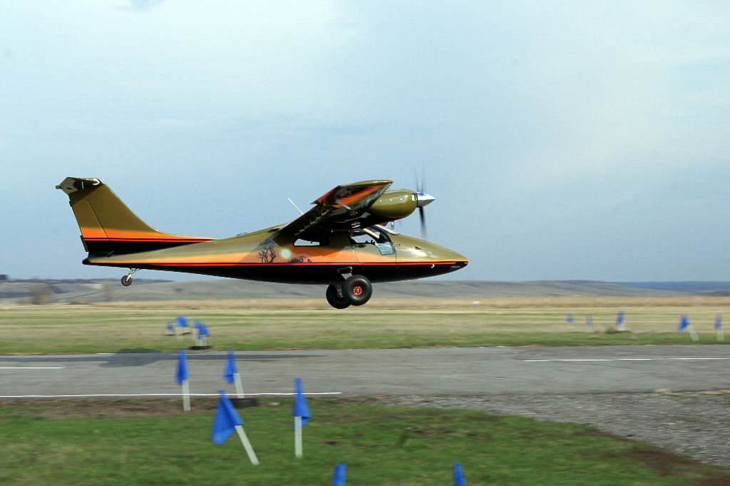 Файл:C72 в полёте.jpg