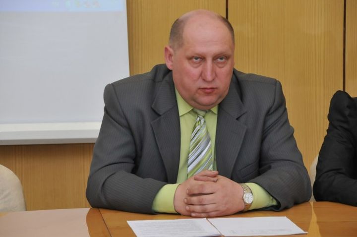 1501488735 azarevich.jpg