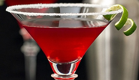 Файл:Мартини черри (коктейль).jpg