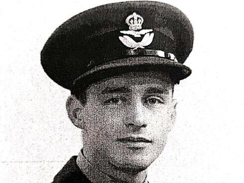 9452525 0 297 1300 976 0 large.jpg