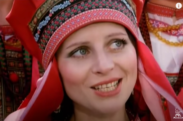 Файл:Любовь Майкова кадр из фильма Забытая мелодия для флейты.png