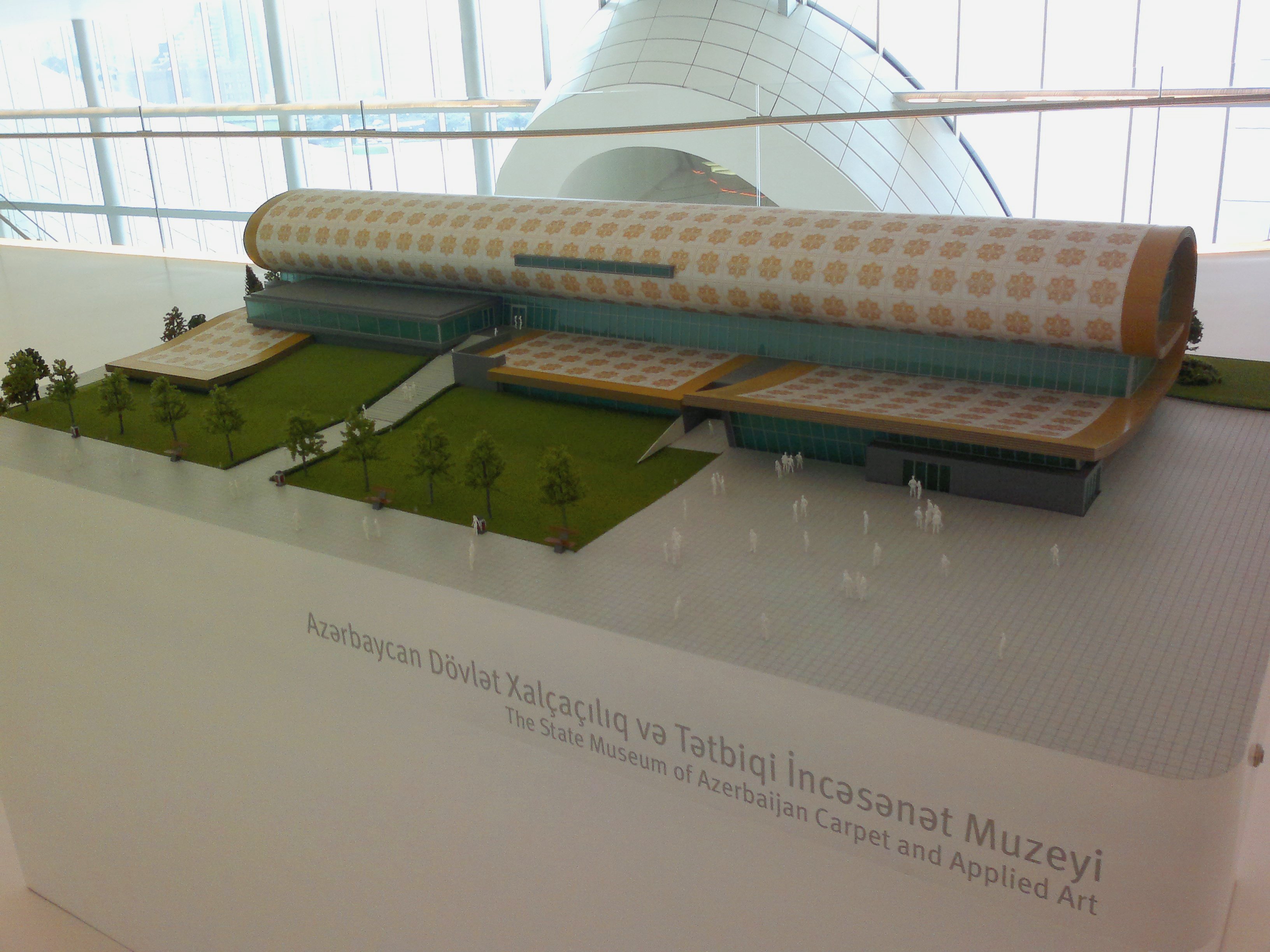 Макет Музея азербайджанского ковра.jpg