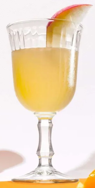 Файл:Яблочный Автомобиль (коктейль).jpg