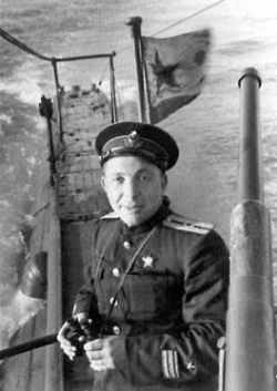 F585186e84a63498921b17587e9e17f9 L.jpg