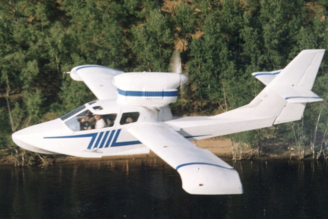 Файл:Аэропракт А-25 в полете.jpg