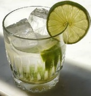 Файл:Caipirinha с джином (коктейль).jpg