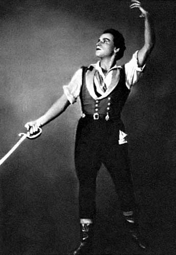 Георгий Фарманянц - Филипп (балет «Пламя Парижа» Б. В. Асафьева), Большой театр.