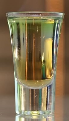 Файл:Абсентный Бык (коктейль).jpg