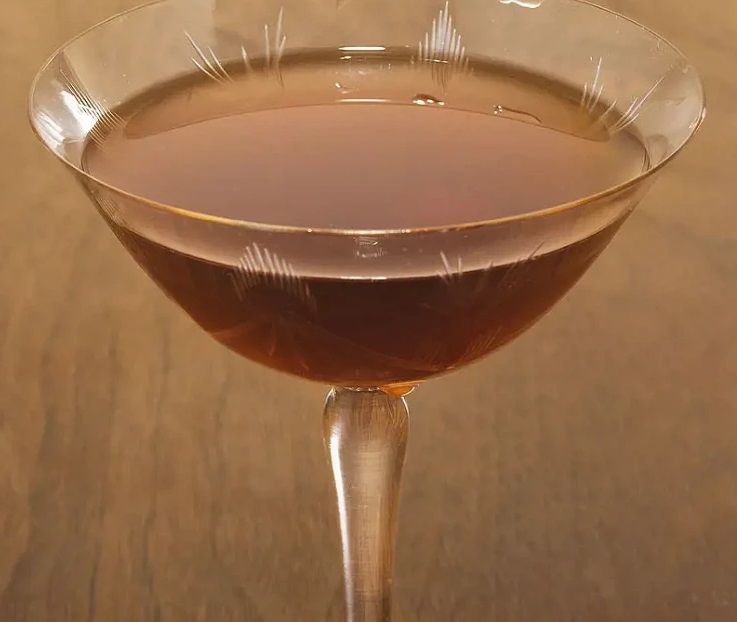 Файл:Бальзамик Манхэттен (коктейль).jpg