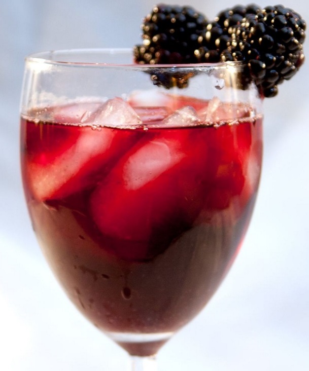 Кардинал (коктейль).jpg