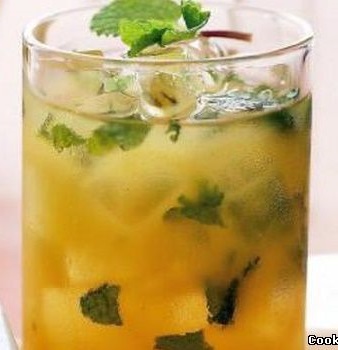 Файл:Персиковый джулеп (коктейль).jpg