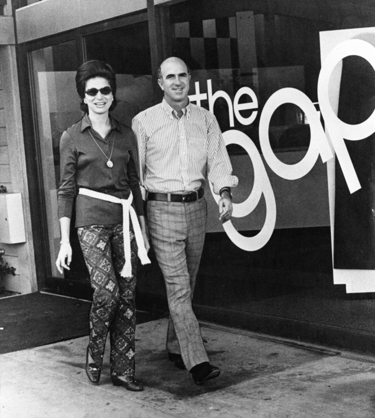 Файл:Doris-don-fisher-first-gap-store.jpg