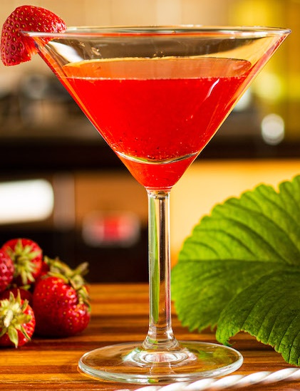 Клубничный Мартини (коктейль).jpg