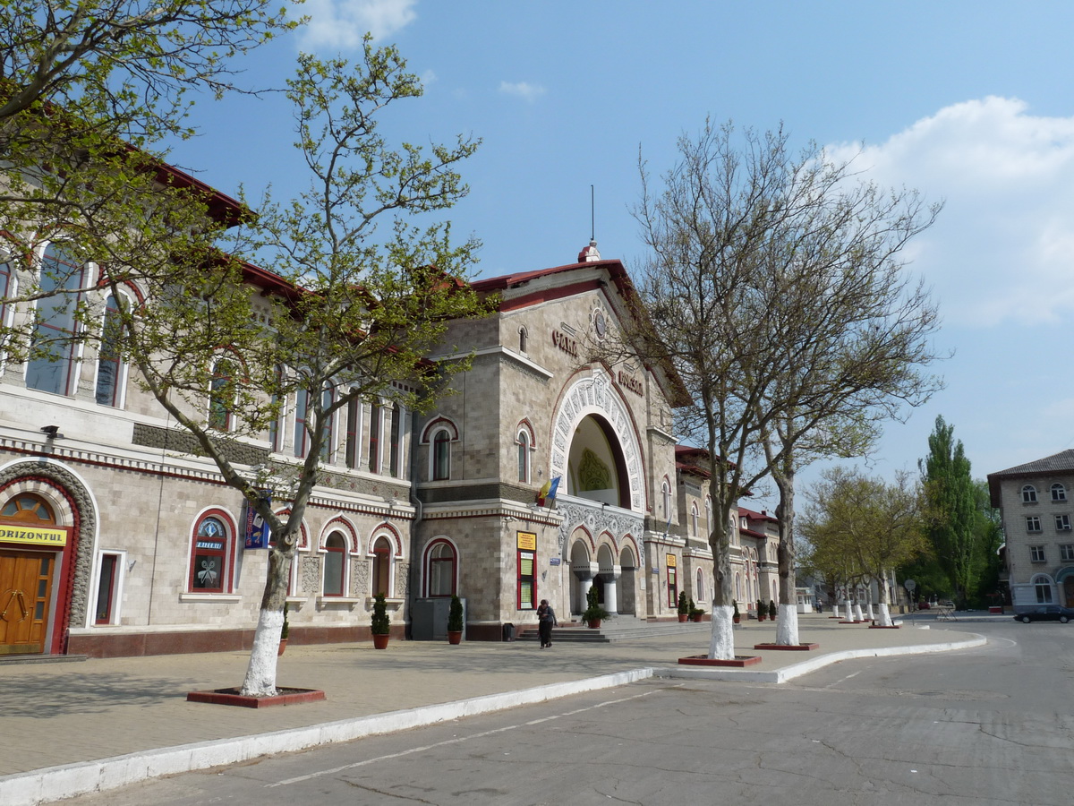 Кишинёвский железнодорожный вокзал.JPG