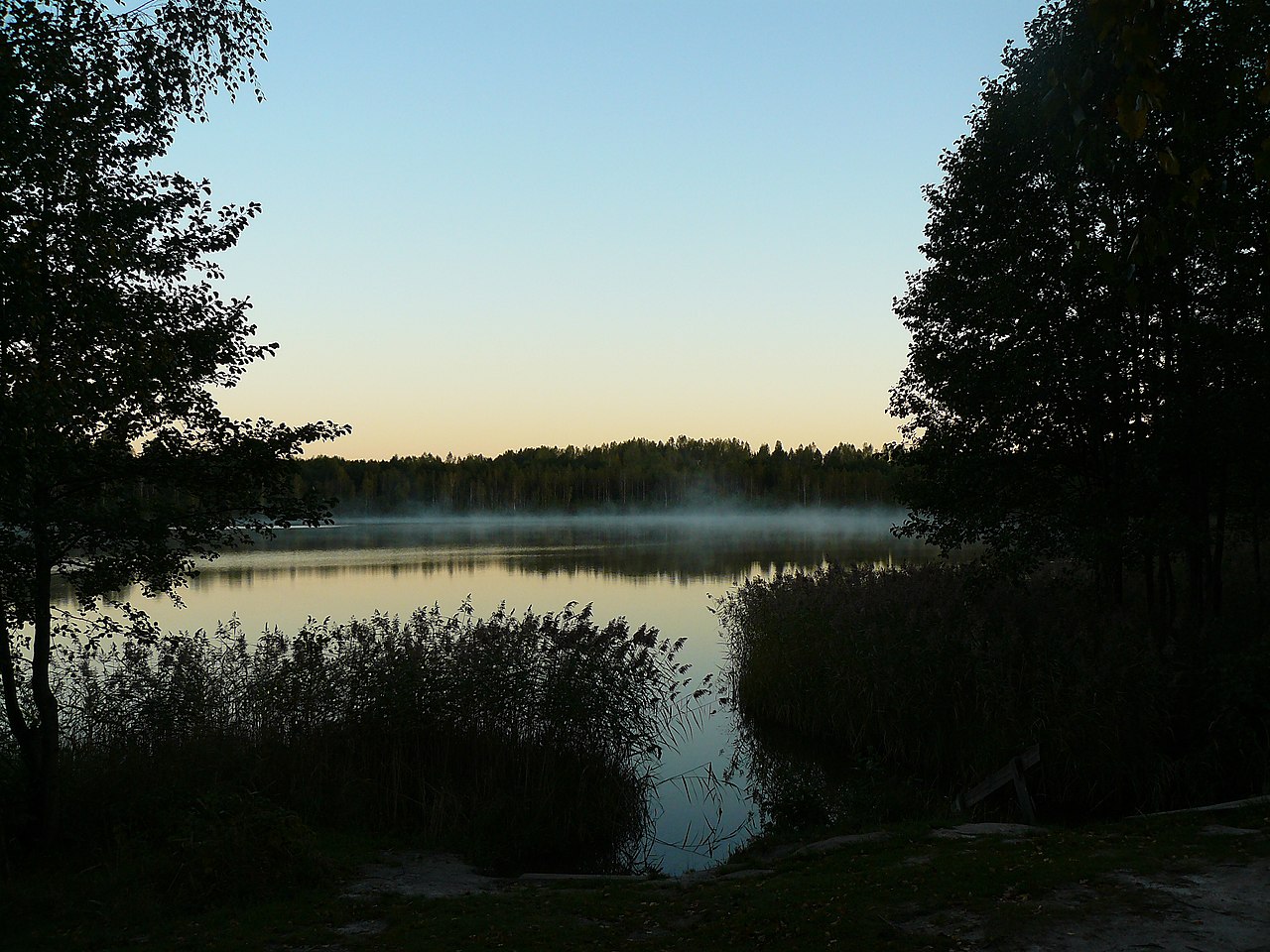 Озеро Светлояр перед рассветом 2.jpg