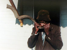 Соломон Гувазах из города Русапе.