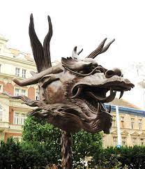 Aj Wej-wej Zvěrokruh Dragon Praha 2016 2.jpg