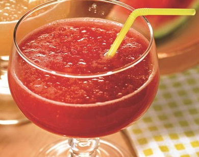 Файл:Арбузный игристый (коктейль).jpg