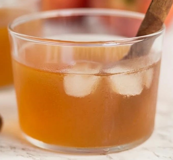 Файл:Шарлотка (коктейль).jpg