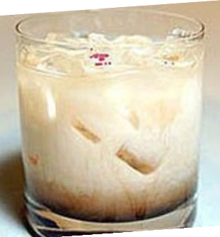 Файл:Белый Русский Рождественский (коктейль).jpg