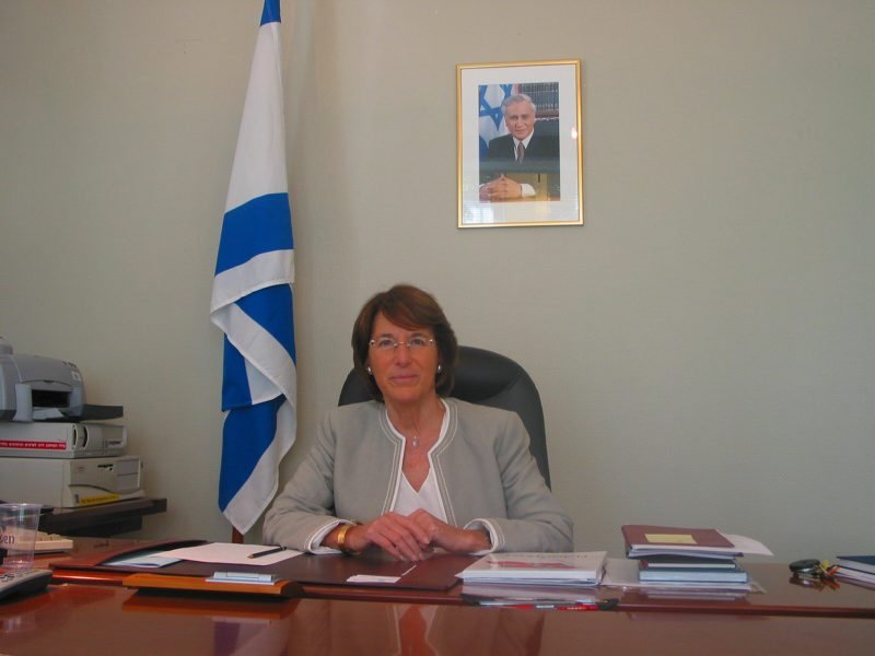 4275294717 774968a.jpg