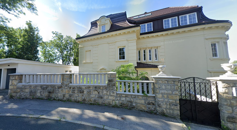 Файл:Здание Посольства России в Загребе, Хорватия.png