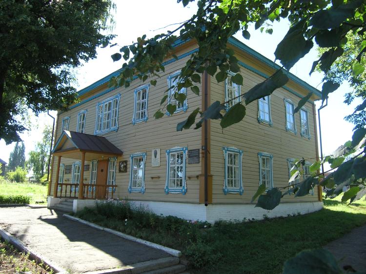 Файл:Сернурский музейно-выставочный комплекс имени Александра Конакова.jpg