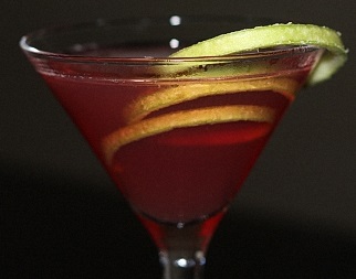 Яблочный мартини (коктейль) 2.jpg