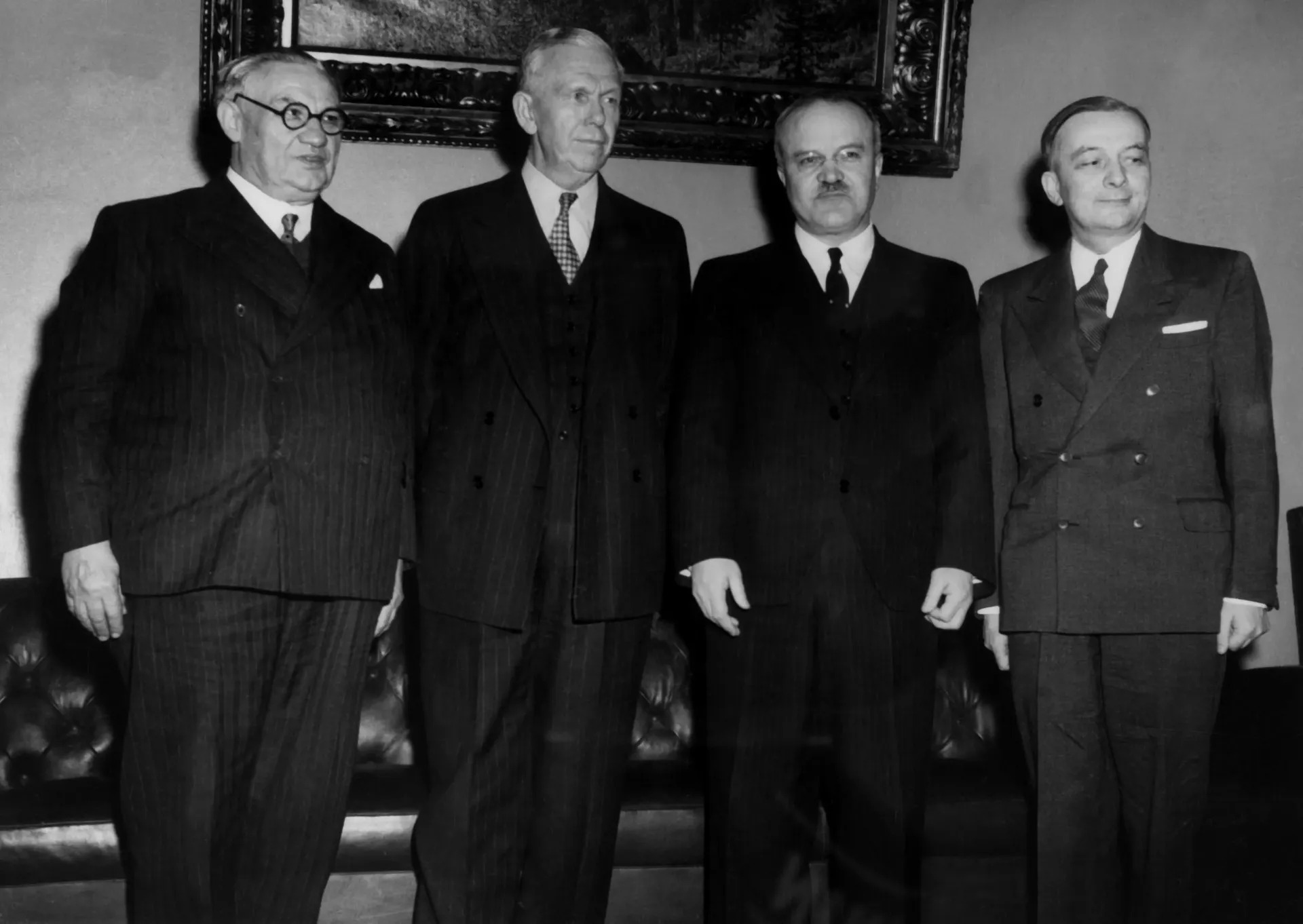 Файл:Главы делегаций стран-участниц Московской сессии СМИД.jpg