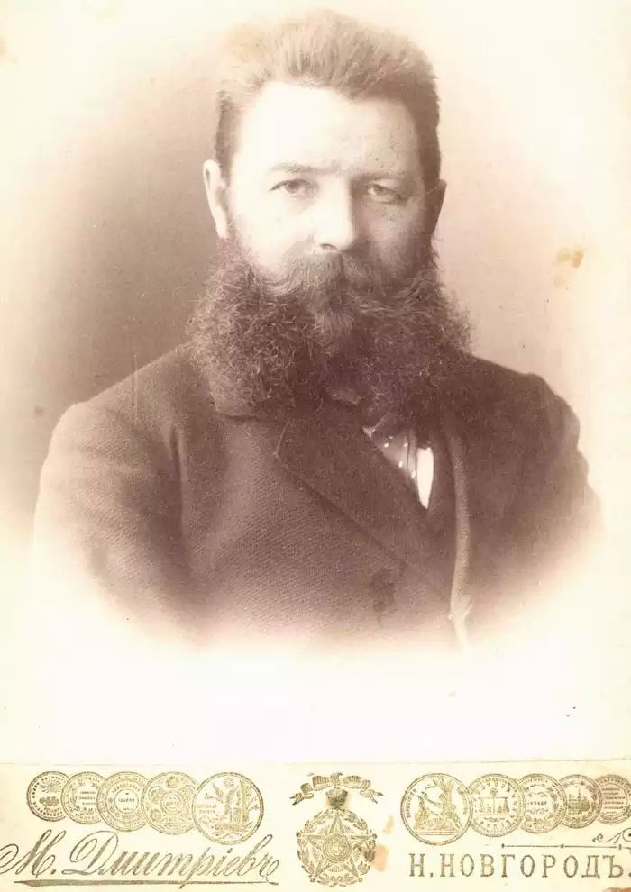 Фотограф Дмит­ри­ев Максим Петрович