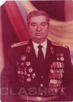 3b3e749011568df066956f2034087c10 L.jpg