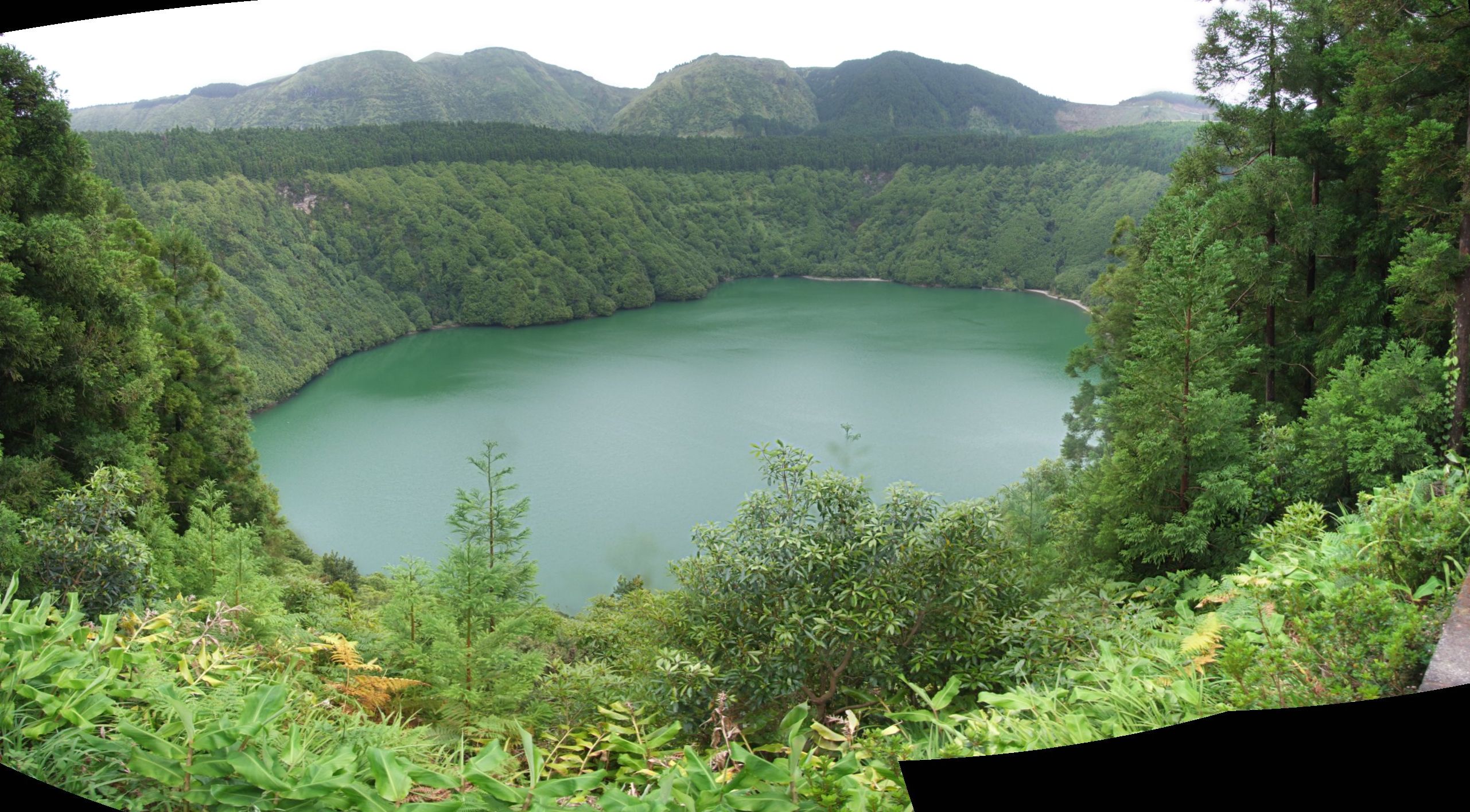 Вид на озеро