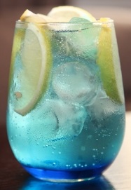 Файл:Голубой Ягуар (коктейль).jpg