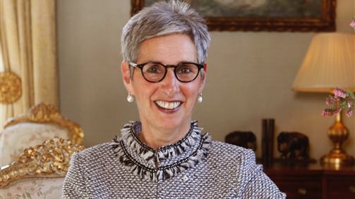 VVLand 9723306 BK41 Linda Dessau.JPG