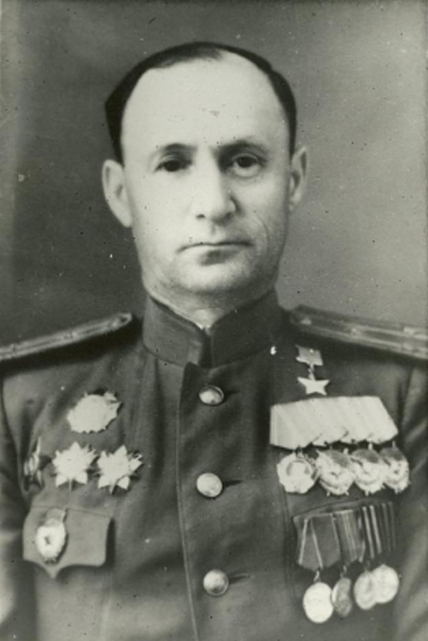 Беркутов Александр Максимович.jpg