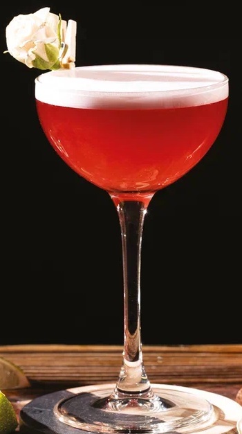 Файл:Летний сад (коктейль).jpg