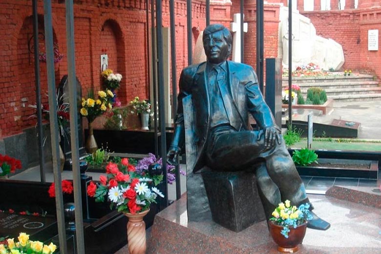 Памятник на могиле