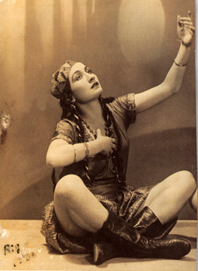 Mia Arbatova 20s Riga.jpg