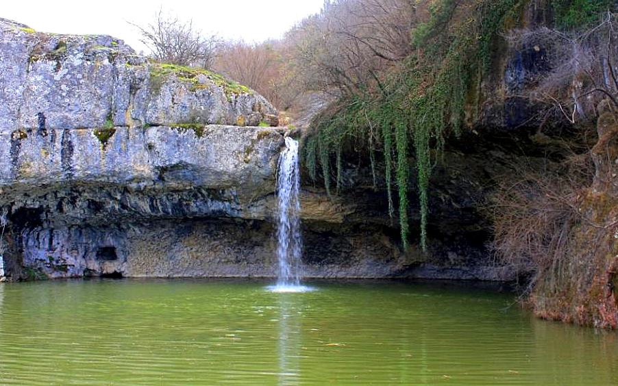 Файл:Мердвен-Тобе водопад.jpg