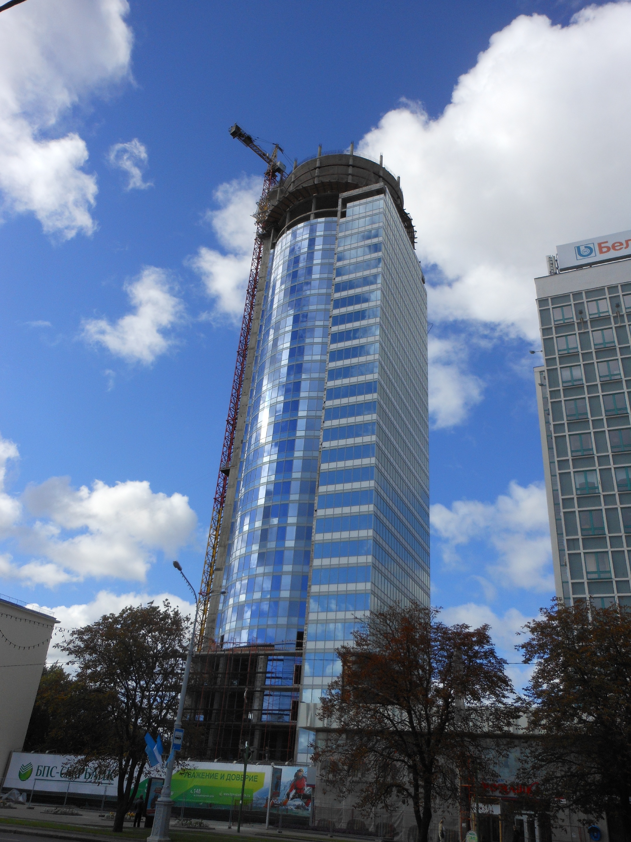 Minsk Royal Plaza 09.10.2012.jpg