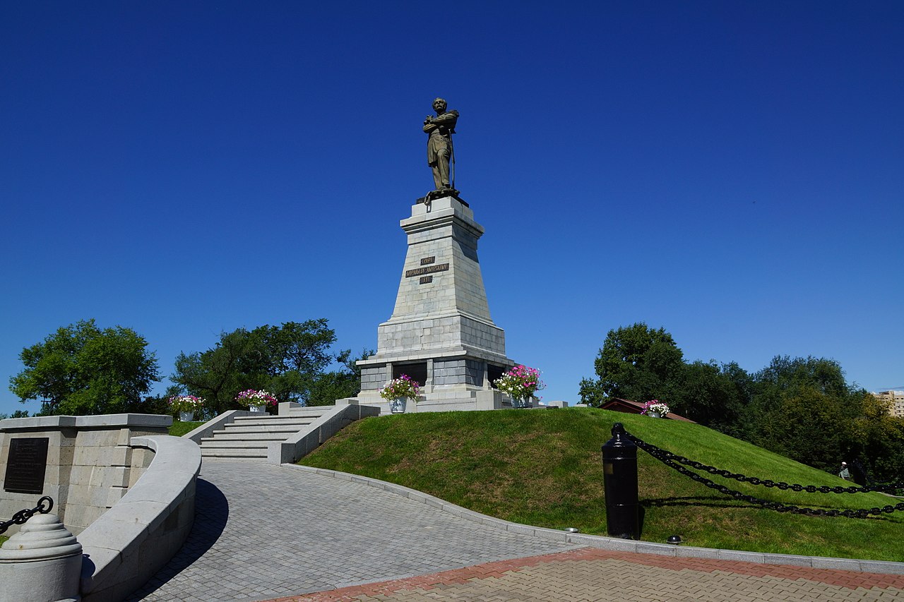 Памятник Н.Н.Муравьеву-Амурскому в г. Хабаровске
