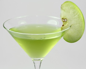 Яблочный мартини (коктейль) 5.jpg