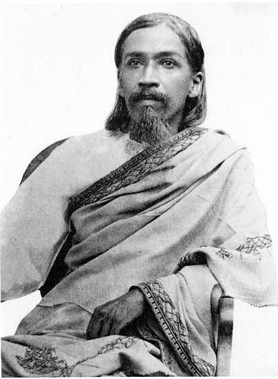 Шри Ауробиндо в Пондичери, ок. 1918—1920.1.jpeg